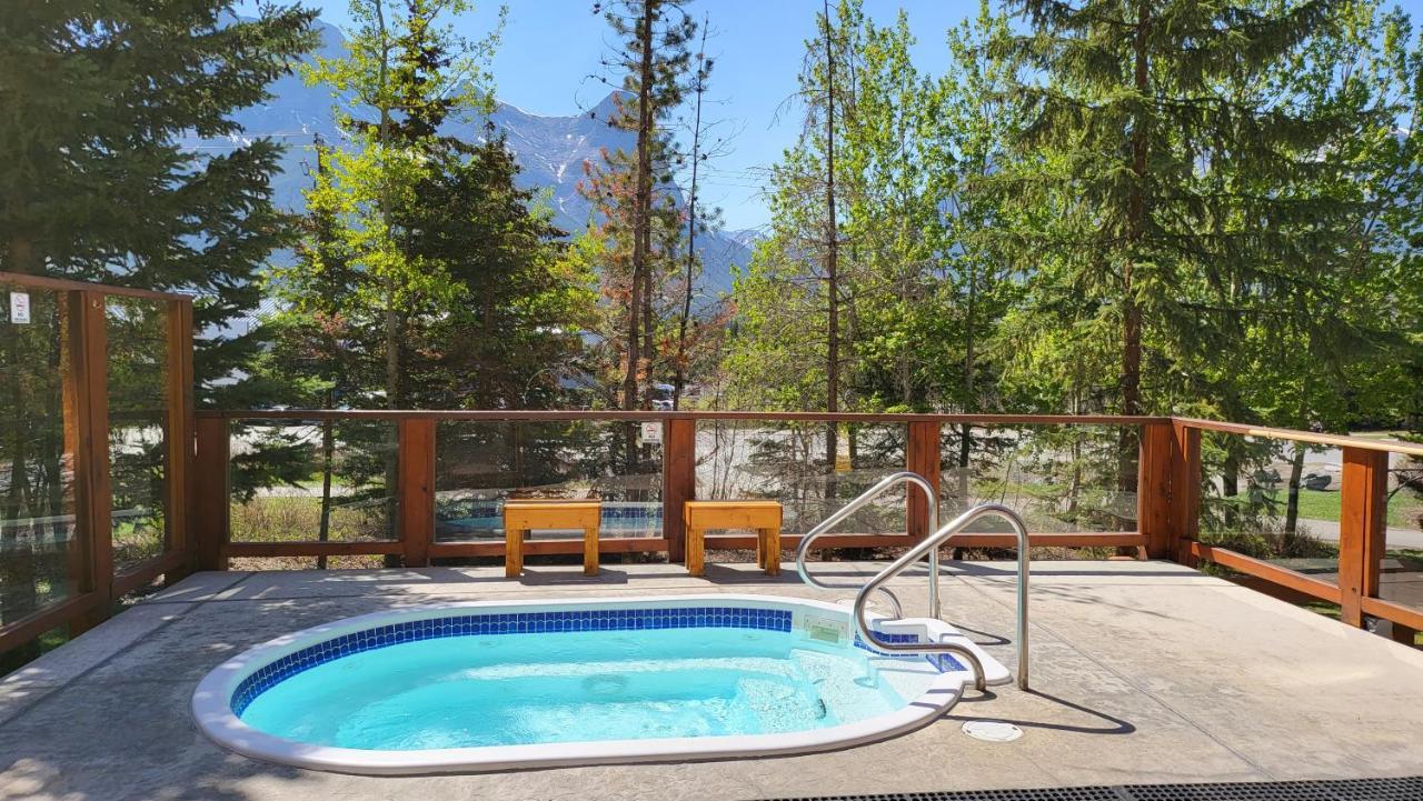 ⭐️ Luxury Mountain View Studio In Canmore ⭐️ Esterno foto