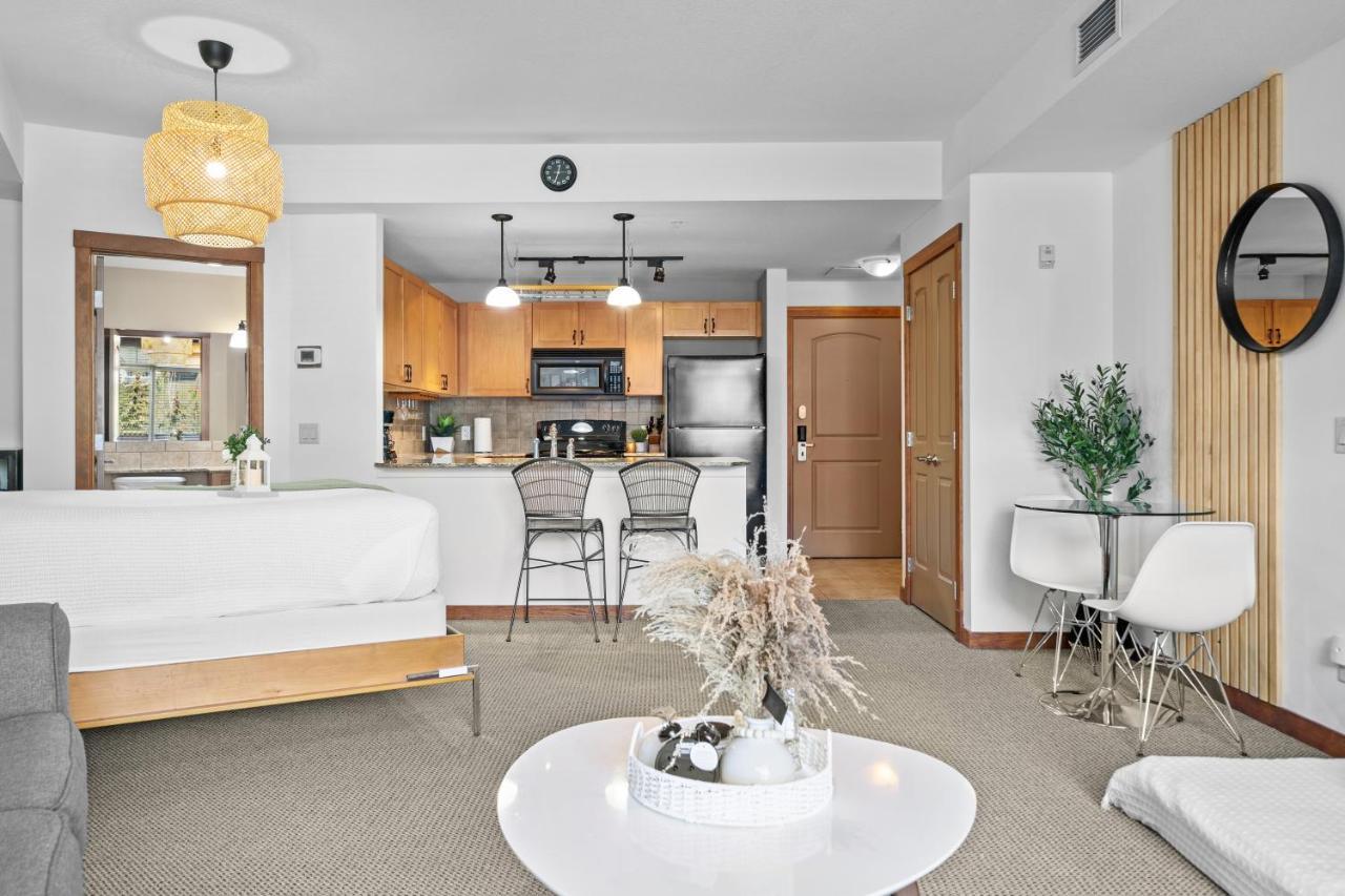 ⭐️ Luxury Mountain View Studio In Canmore ⭐️ Esterno foto